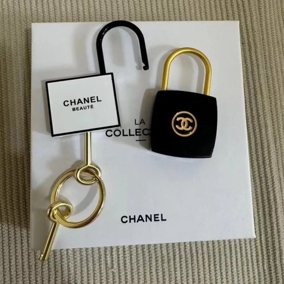 Chanel Lock and Key Set - Picture 3 of 4
